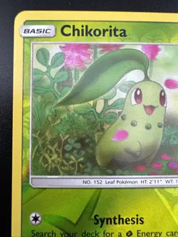 Chikorita 5/214 Pokemon Sun & Moon Lost Thunder Reverse Holo Common - Image 4