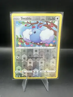 SWABLU 132/203 EVOLVING SKIES POKEMON (REVERSE HOLO, NM) - Image 1