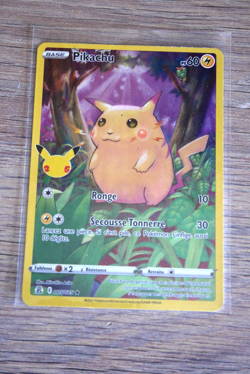 Carte Pokemon : Pikachu PV 60 - 005/025 - Celebrations 25 ans - Holo - Image 1