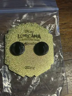 Lorcana TCG Fabled (Set 9) Promo Disney Pin: Emerald Ink Symbol - Image 2