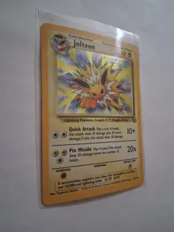 Jolteon 04/64 Jungle Holo Rare Stage 1 70 HP Unlimited Pokemon TCG 1999 - Image 2