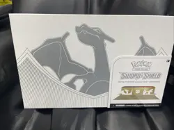 pokemon charizard ultra premium Collection Box. - Image 1