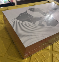 Charizard Ultra Premium Collection UPC Sword And Shield SWSH Pokemon TCG SEALED - Image 2