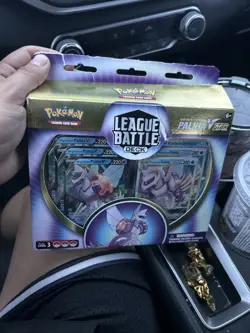 Pokemon TCG: Origin Forme Palkia VSTAR League Battle Deck Box (29085236) 820650852367 - Image 1