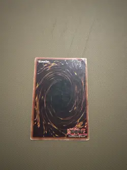 Konami Blue-Eyes White Dragon SDK-001 Holo Card Yu-Gi-Oh! Starter Deck Kaiba - Image 2