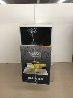 Pokemon TCG: Celebrations Ultra-Premium Collection Box (2021) 820650829147 - Image 2
