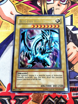 Blue-Eyes White Dragon lob-001 *OG PRINT* Unltd Ed (MP) Ultra Rare Yu-Gi-Oh! - Image 1