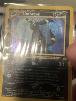 Umbreon 13/75 Pokemon Card WOTC Neo Discovery Holo DMG - Image 1