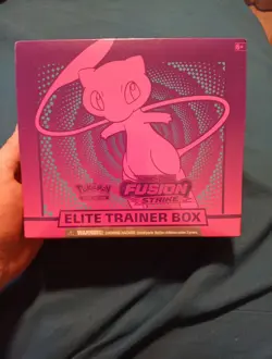 2021 Pokemon TCG: Sword & Shield Fusion Strike ETB Elite Trainer Box Sealed New 820650809330 - Image 1