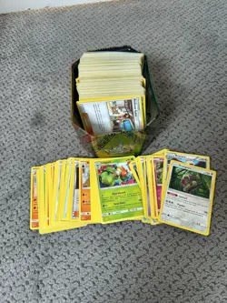 Pokemon card bundle tin / UK seller - Image 2