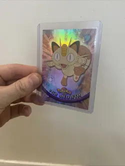 Pokemon Meowth Topps #52 Holographic Prismatic Foil Trading Card - Image 2