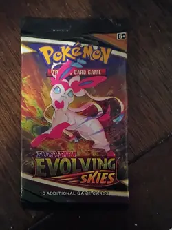 Nintendo Pokemon TCG Sword & Shield Evolving Skies Booster Pack - Image 1