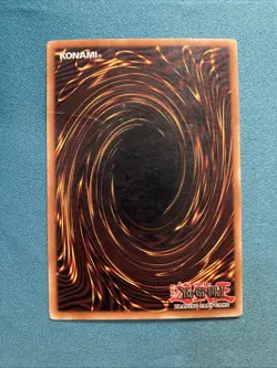Dark Magician SYE-001 Starter Deck: Yugi Evolution Unlimited - Image 2
