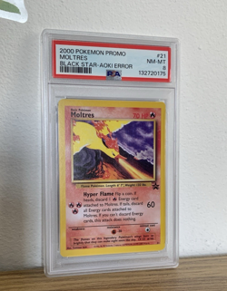 2000 POKEMON PROMO BLACK STAR TOSHINAO AOKI ERROR #21 MOLTRES PSA 8 - Image 1