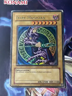 Dark Magician - SDY-006 - Ultra Rare - Unlimited Edition DMG Yugioh! Holo Shift - Image 1