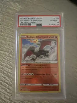 PSA 10 MINT Radiant Charizard #020 Crown Zenith Pokemon Sword & Shield EN 2023 - Image 1