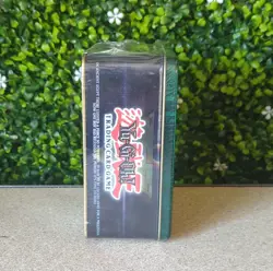 NISB Konami Yu-Gi-Oh! Collector's Tin Legend of Blue Eyes White Dragon 2002 Joey - Image 2