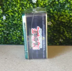 NISB Konami Yu-Gi-Oh! Collector's Tin Legend of Blue Eyes White Dragon 2002 Joey - Image 4