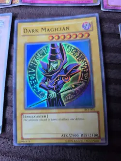 Yugioh Cards Bundle [2x BLUE-EYES SHINING DRAGON, 2xWHITE, DARK MAGICIAN, HOLO] - Image 3