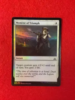 Moment of Triumph - Foil - Rivals of Ixalan - Magic the Gathering - MTG - Image 1