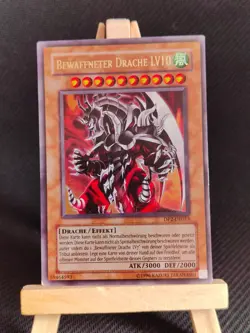 Yu-Gi-Oh! Bewaffneter Drache LV10 DP2-DE013 Ultra Rare 1. Aufl. NM-EX German - Image 1