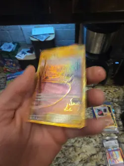 2022 Pokemon Gapejaw Bog 213/195 Rare Silver Tempest Sword & Shield Gold Holo - Image 2