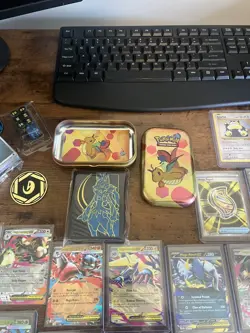 Lot of Pokemon Cards; Over 200+ Base Cards, Holo Cards, EXs, etc. W/Tins - Image 4