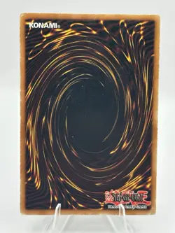 Yugioh Total Defense Shogun CT1-EN001 Limited Edition Secret Rare Holo - MP - Image 2