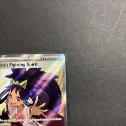 Pokemon TCG Iris’s Fighting Spirit 180/159 Sv09: Journey Together Ultra Rare NM - Image 2