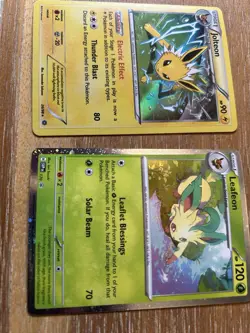 Evee Pokemon Lot 1st Edition, Jolteon and Leafeon Holos, Umbreon - Image 3