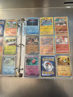 Pokemon- TCG Trading Cards Lot With Binders, All Holofoils - Good Condition! 636996769739 - Image 5