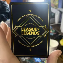 Riftbound TCG Nine-Tailed Fox Ahri Legend (Overnumbered) English Card 303/298 - Image 3