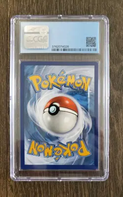 CGC 9 2020 Pokemon TCG Charizard Cracked Ice Holo Vivid Voltage #25 025/185 - Image 2