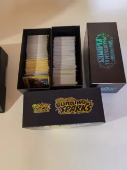 900 Pokemon Card Bulk Lot Modern 2020+ Common Uncommon No Energy, No Trainers - Image 1