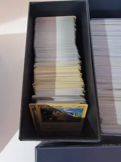 900 Pokemon Card Bulk Lot Modern 2020+ Common Uncommon No Energy, No Trainers - Image 2