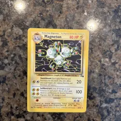 Vintage 1999 Pokemon TCG Fossil MAGNETON Non-Holo Rare 26/62 Eng. Unltd. - Image 1