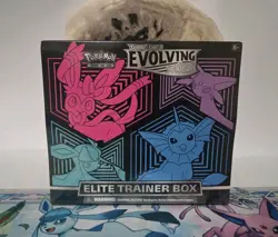 Pokemon Sword And Shield Evolving Skies Elite Trainer Box Factory Sealed - Image 1