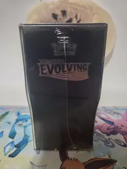 Pokemon Sword And Shield Evolving Skies Elite Trainer Box Factory Sealed - Image 3