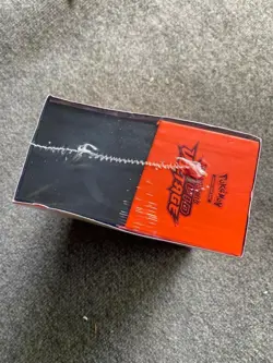 Pokemon Cards: Sword & Shield Vivid Voltage Elite Pikachu - Trainer Box New 820650807688 - Image 5