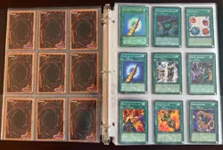Vintage '02-'05 YuGiOh Lot (~450 Cards) , 69 1st Ed, 12 Holo, Sec Rares, LOB,MRD - Image 4