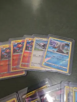Pokemon Holo Lot 33 Cards Misc Condition - Image 4