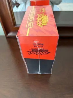 Pokemon Sword & Shield Vivid Voltage Elite Trainer Box Factory Sealed Brand New 820650807688 - Image 4
