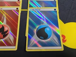 Pokemon TCG Lot (12) - 2013 Black & White Energy Holo (Lightning Fire & Water) - Image 4