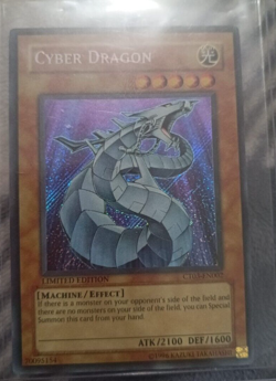 YuGiOh! Cyber Dragon CT03-EN002 Secret Rare Limited Edition - LP/NM - Image 1