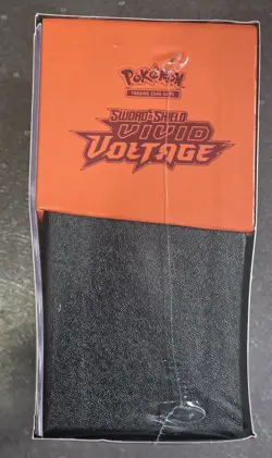 Pokemon Sword And Shield Vivid Voltage Etb Elite Trainer Box - Image 5