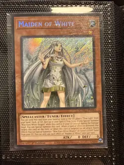 Maiden Of White SDWD-EN041 •SEALED• Secret Rare 1st Edition Structure Deck - Image 1