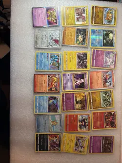 Pokemon TCG 21 Card Lot Holo - Image 1