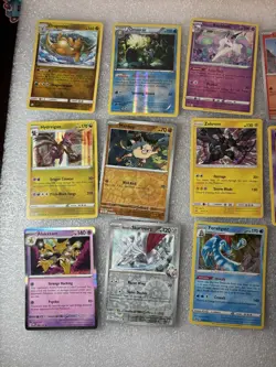 Pokemon TCG 21 Card Lot Holo - Image 2