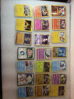Pokemon TCG 21 Card lot Holo - Image 1