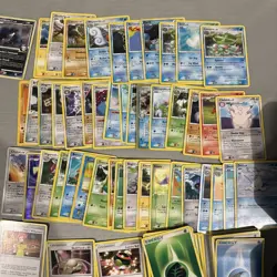 Vintage Pokemon Card Lot 154 Cards 2005-2010 Collector Cases - Image 5